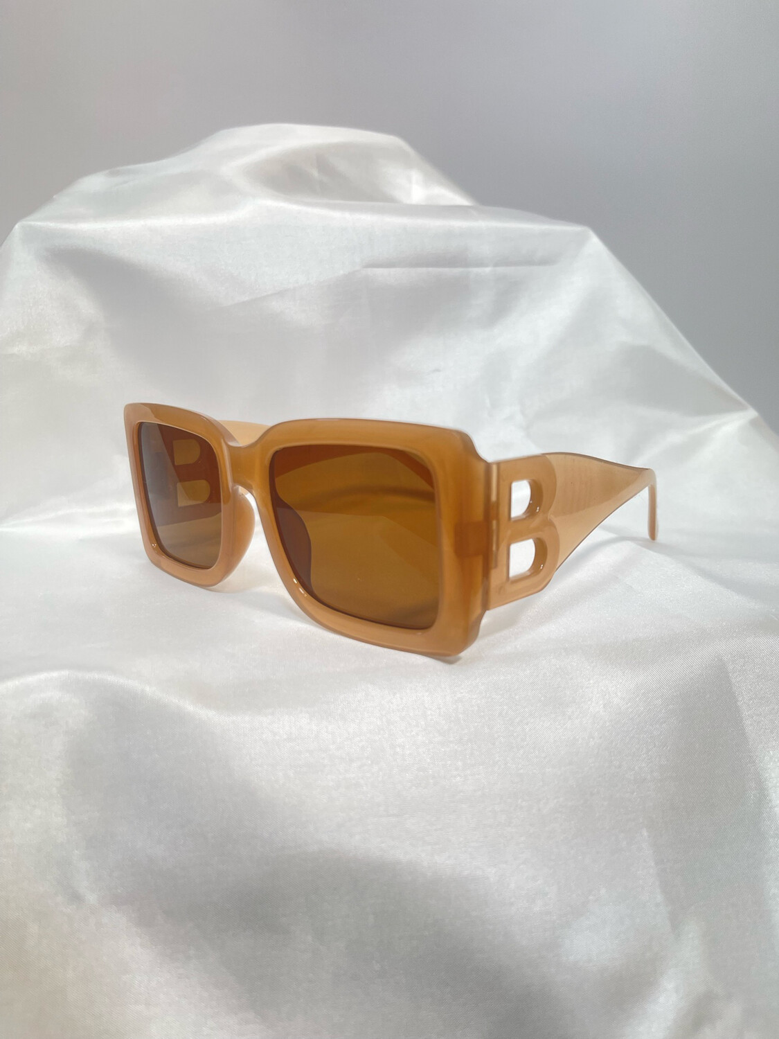 Bally beige sunglasses