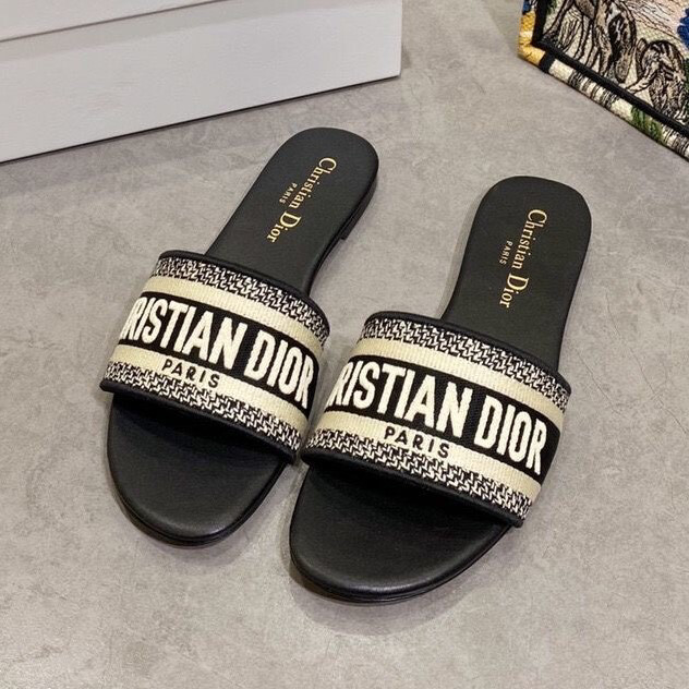 Dolly slides
