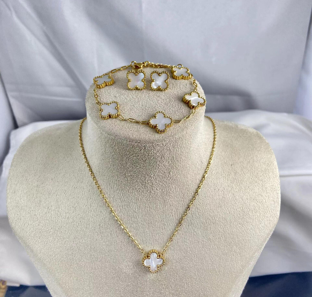 White VC set