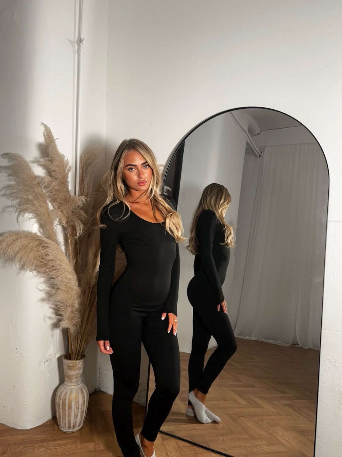 Kim black jumpsuit