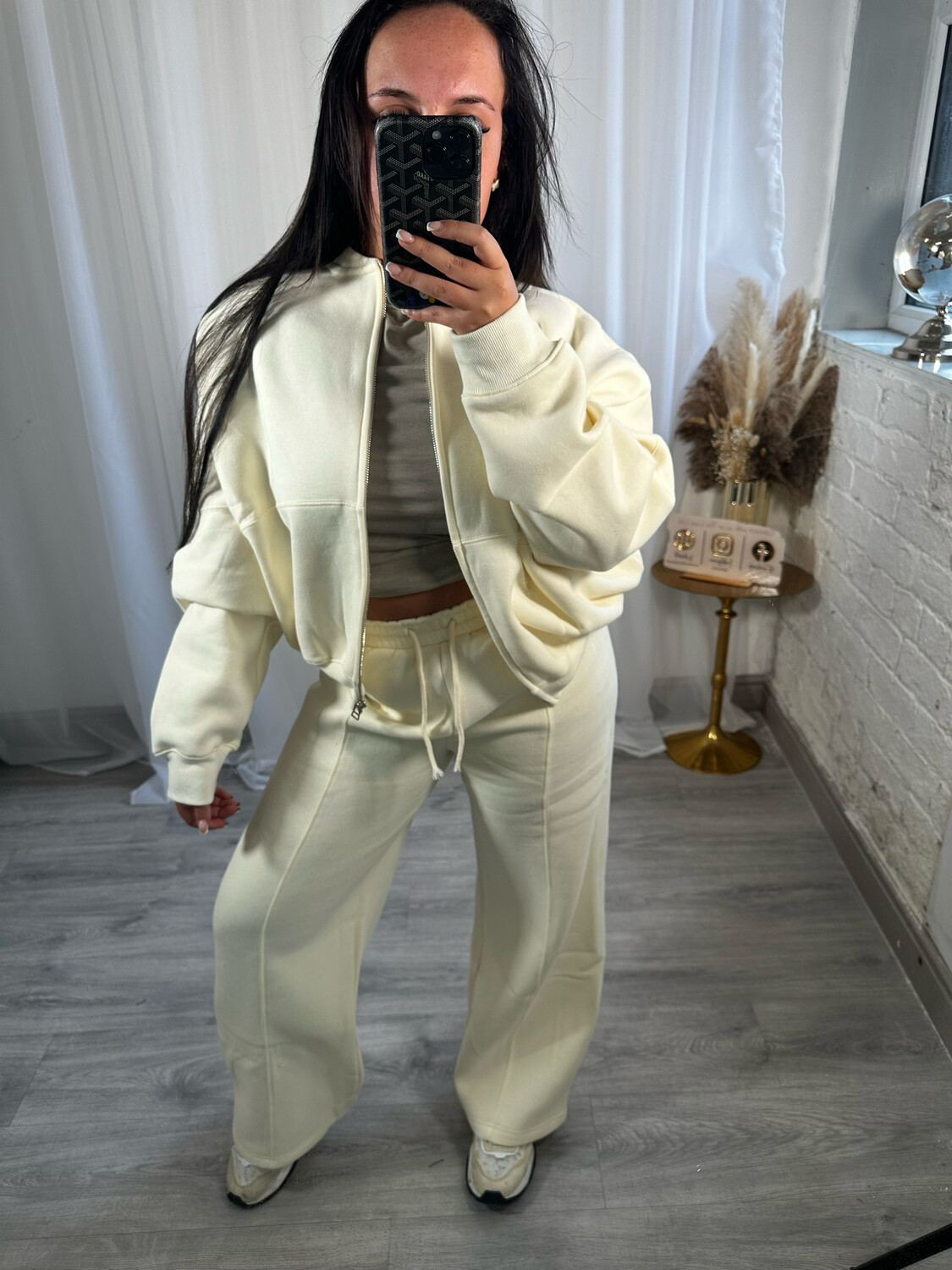 Leisha cream tracksuit