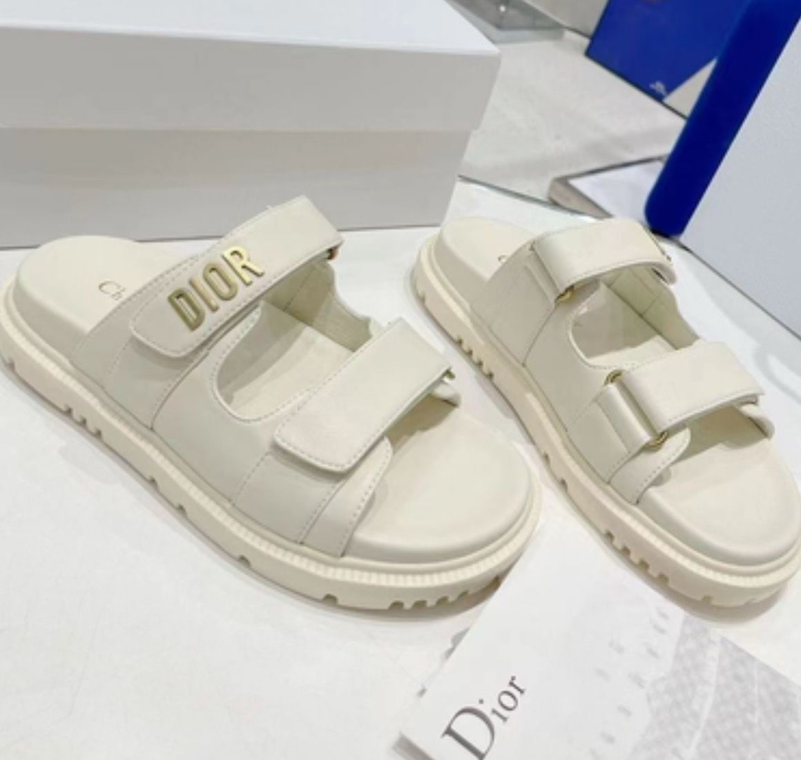 Dolly sandals