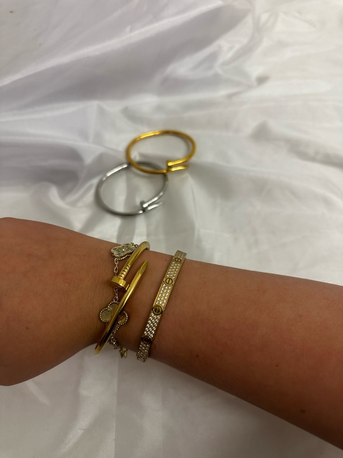 Cart bracelets