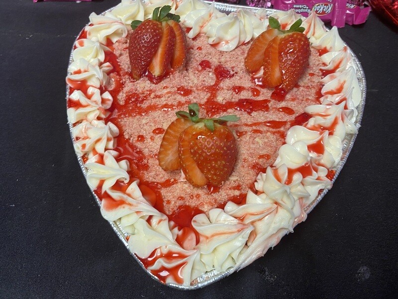 Heart shape strawberry shortcake cheesecake cake 