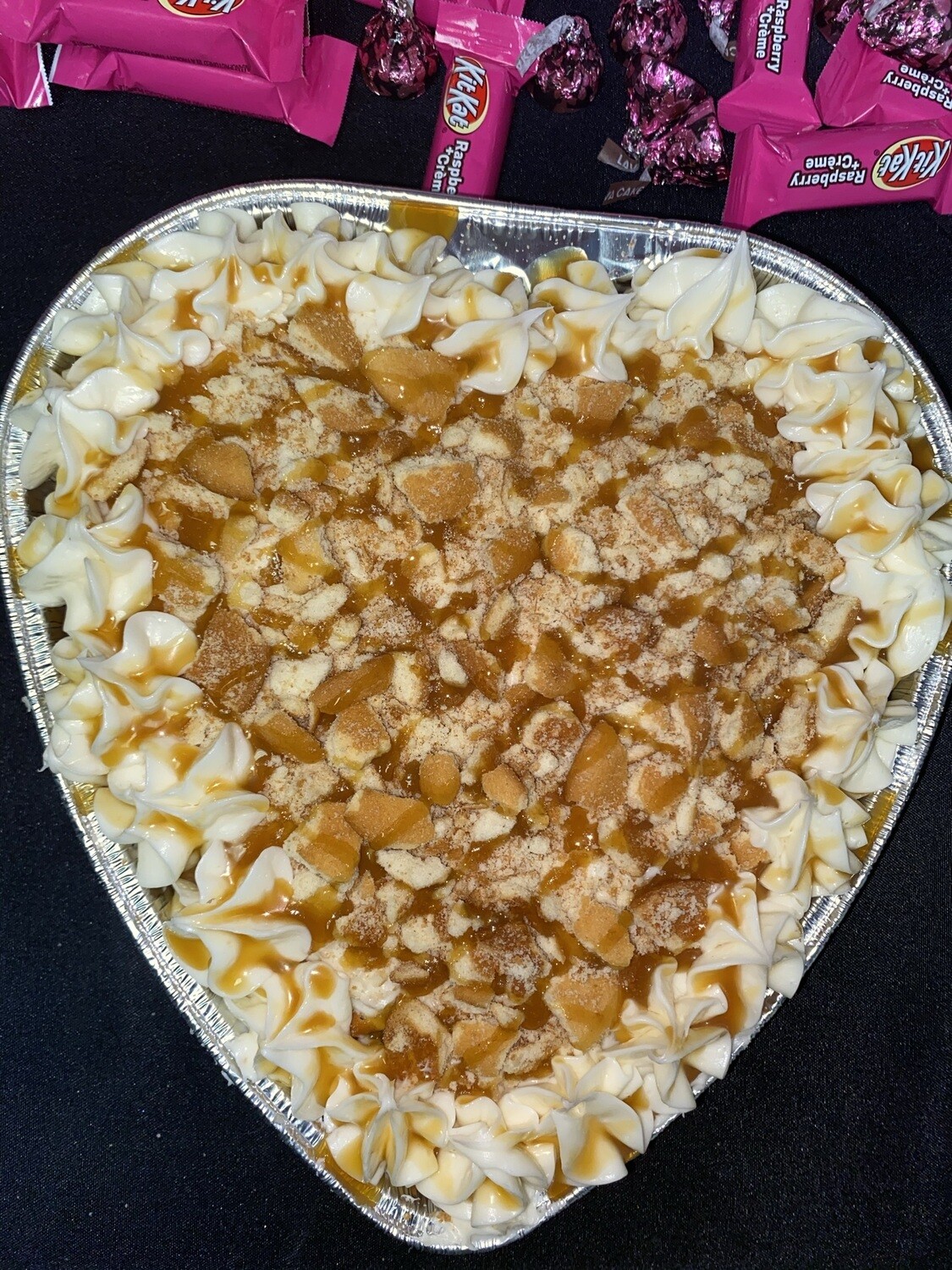 Heart shape banana pudding cake 