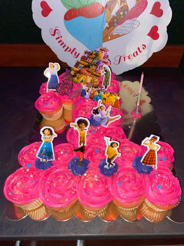 Cupcake Pull apart Cake