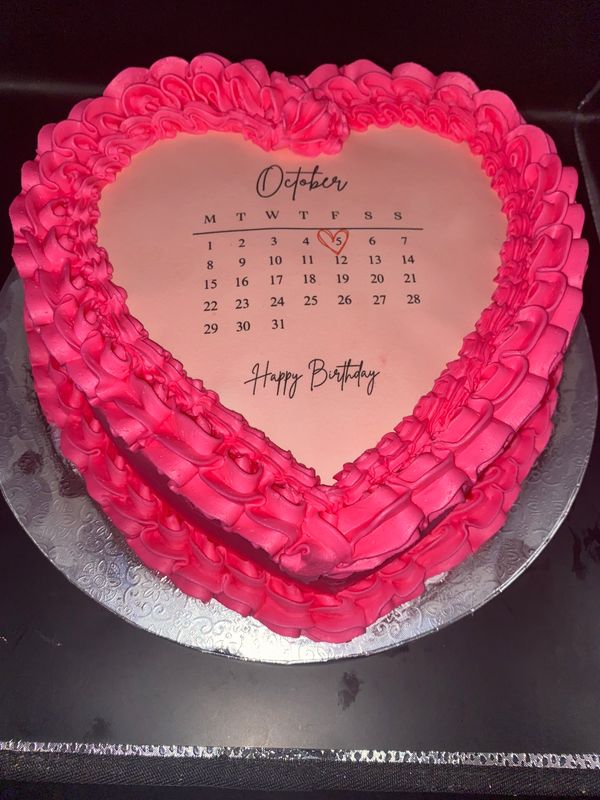 Single layer heart cake