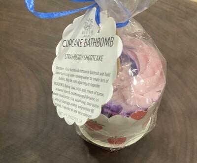 Cupcake Bath Bomb - Strawberry Shortcake