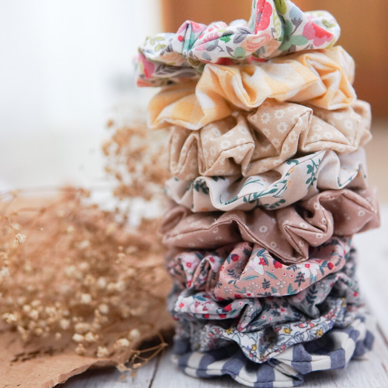 Scrunchies Instock