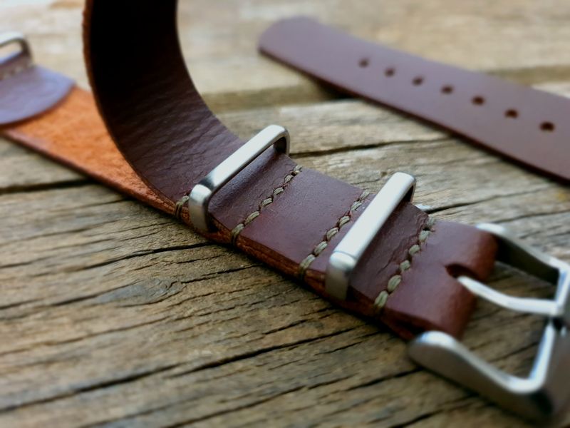 Australian Medium Brown Leather Military Watch Strap