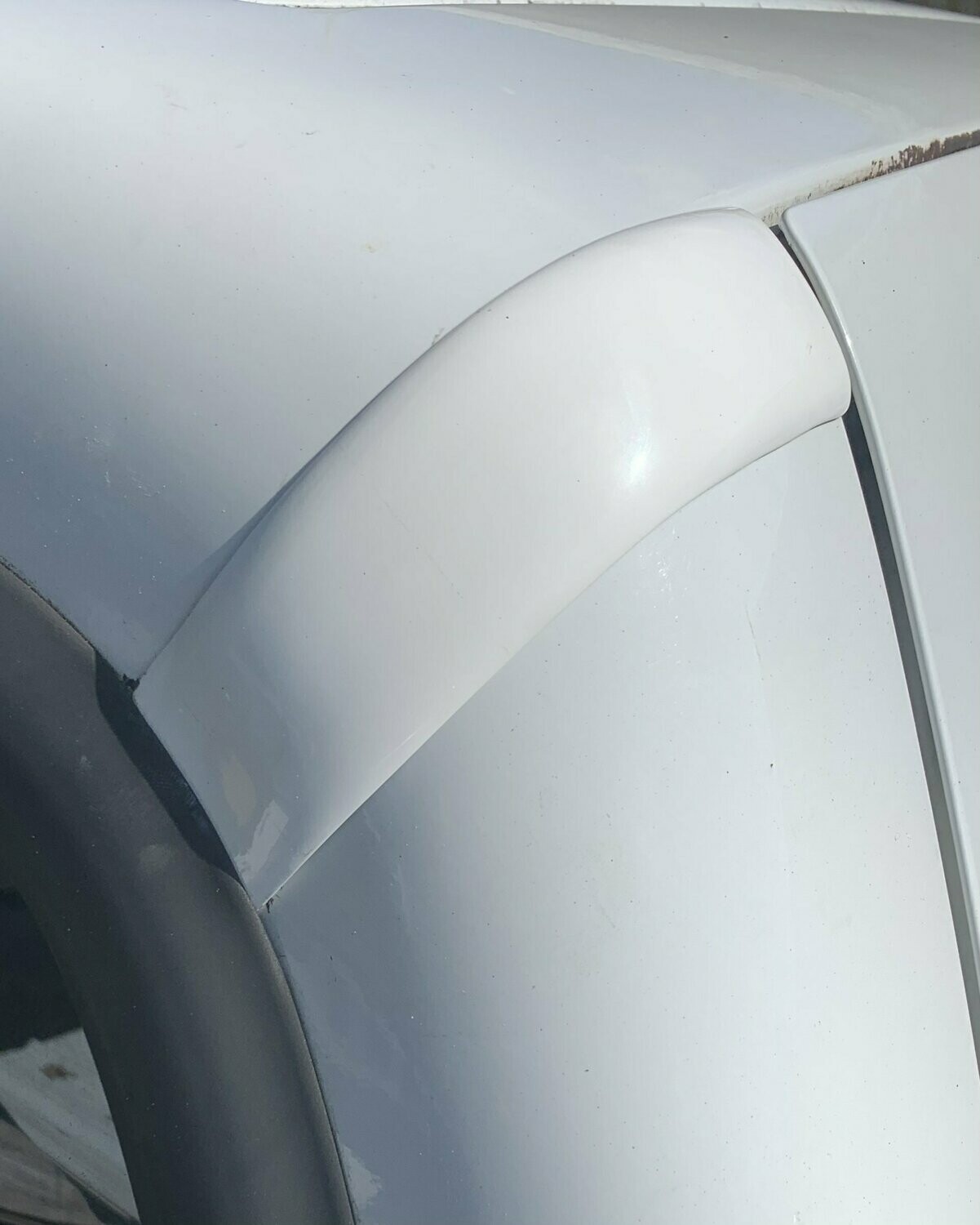 MotorKing Roof Corner Molding Trim – 2008-16 Ford Super Duty, 7204 White Platinum Pearl, LH/RH