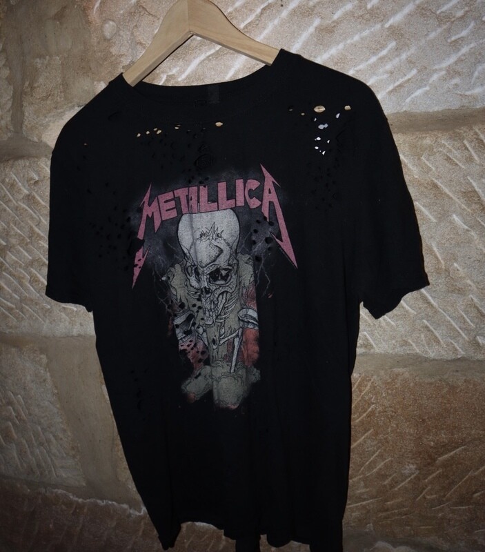 Metillica Black Ripped T-shirt