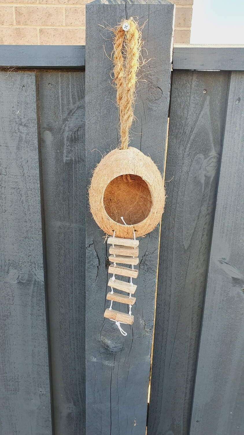 Coconut Shell Bird Nest | Bird Feeder | Pet Cage