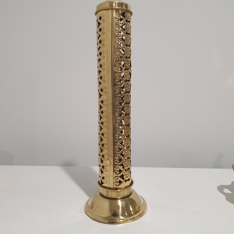 AGARBATHI STAND WITH PIPE WHOLES