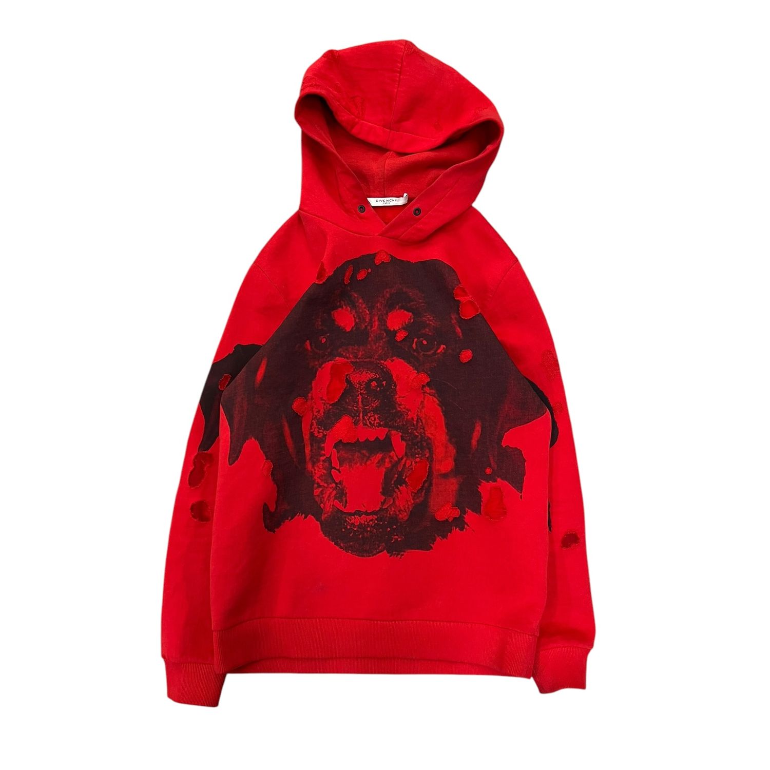 GIVENCHY