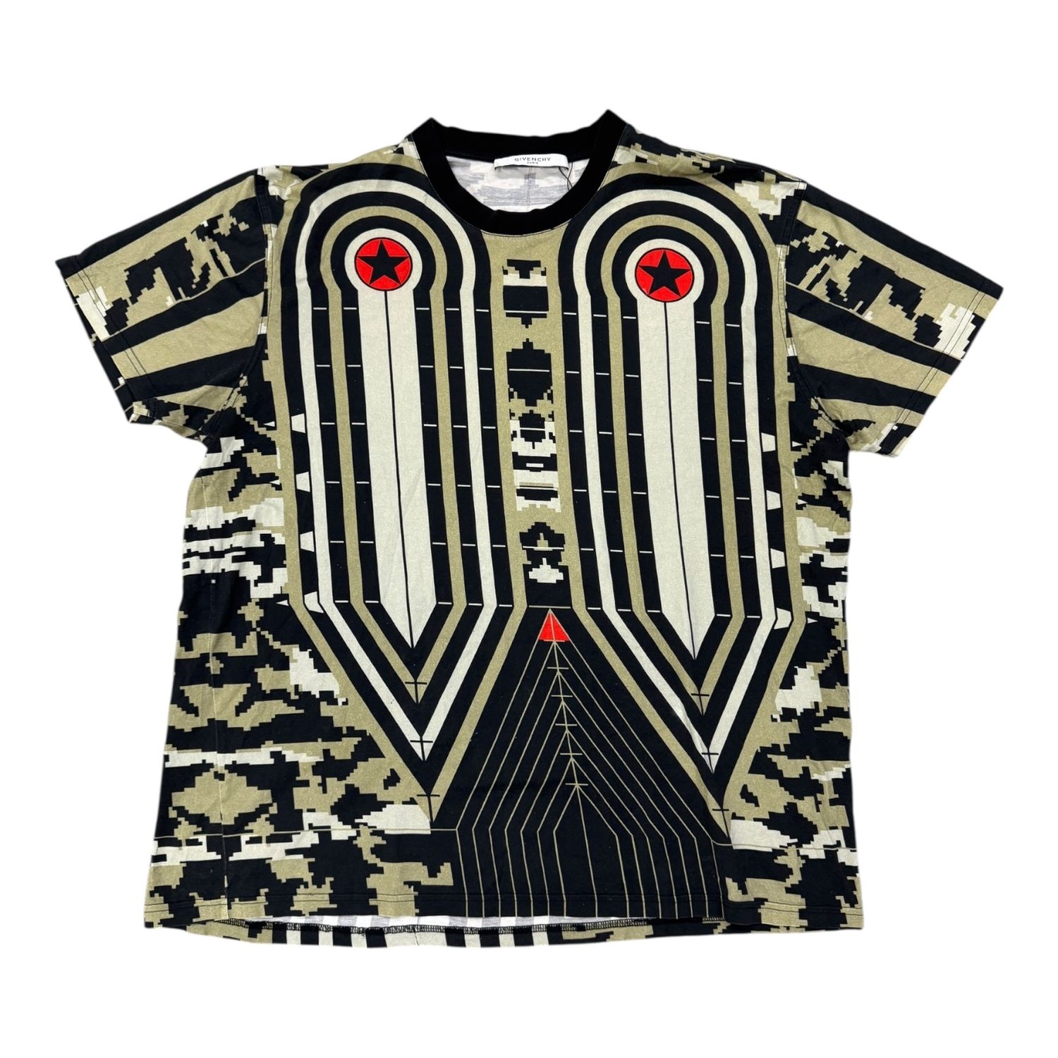 GIVENCHY