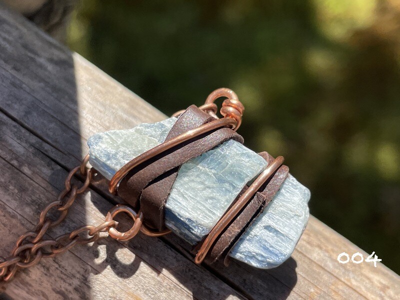 KYANITE ~ Spirit Buddy, mini