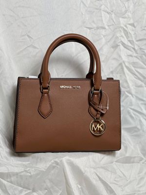 MICHAEL KORS Sheila Small Satchel