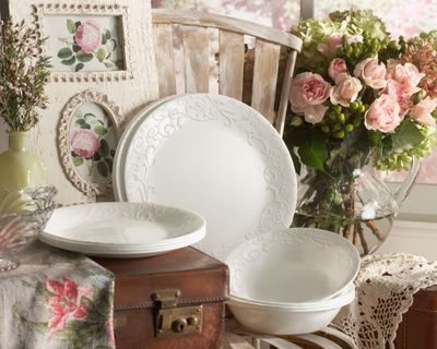 CORELLE Bella Faenza 18-piece Dinnerware Set, Service for 6