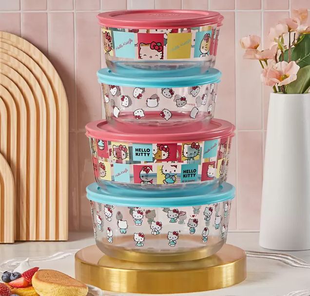 PYREX Hello Kitty® Decorated Food Storage Set