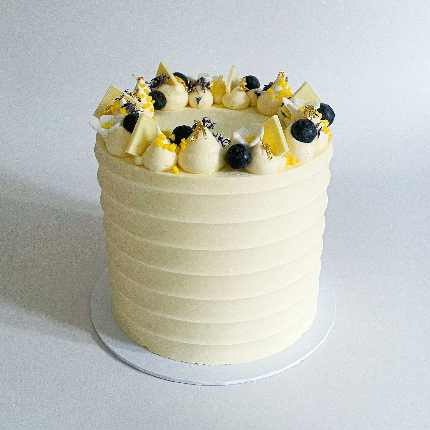 Lemon &amp; Blueberry Cake
