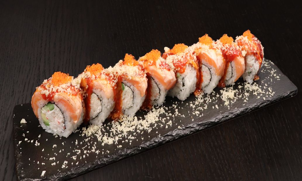 Tataki Salmon Roll