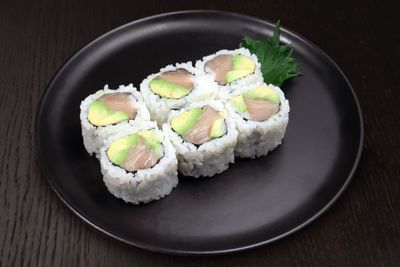 Tuna Avocado Roll