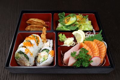 Sushi &amp; Sashimi Bento B