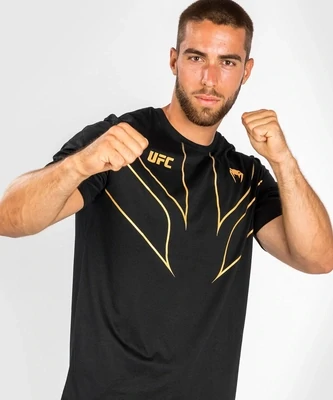 Camiseta UFC Venum Replica 2.0 - Campeón