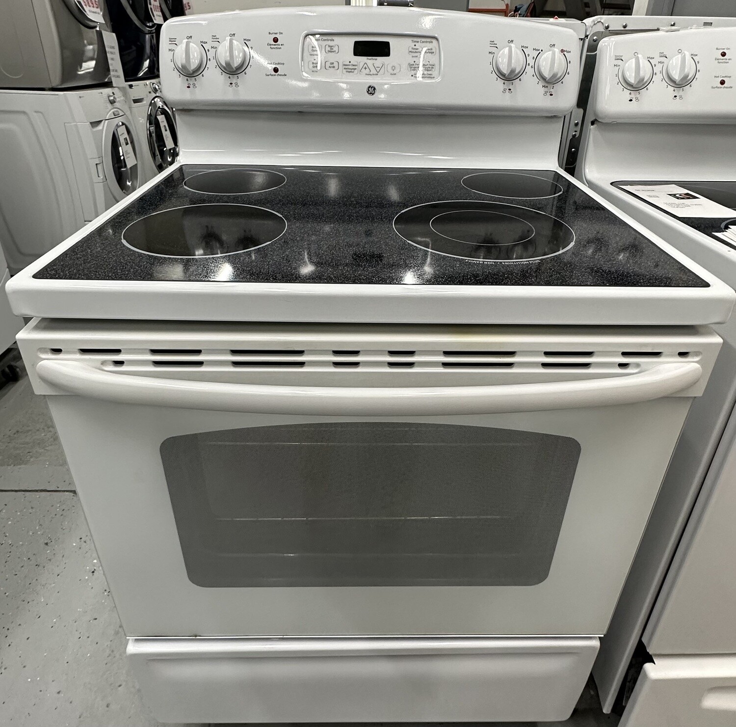 GE WHITE STOVE RZ556107P