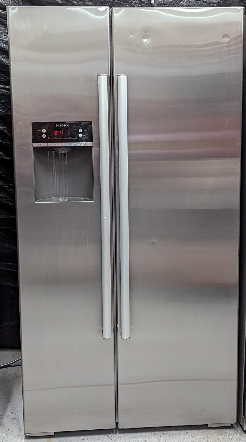 Bosch SideBySide Refrigerator FD9206