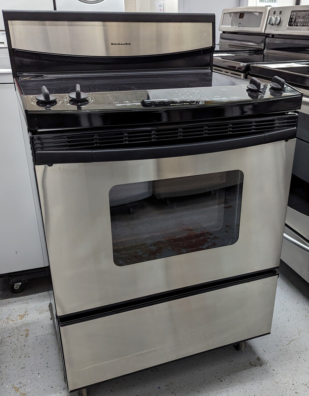 KitchenAid Superba GlassTop Stove IML960035