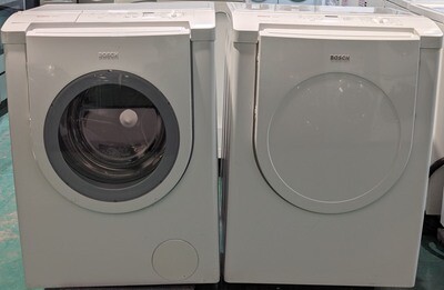 Bosch Nexxt Washer (WFMC3200UC/01) and Dryer (WTMC3300CN/02) Set