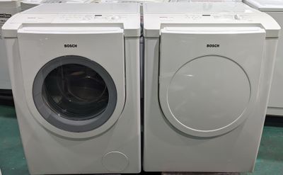 Bosch Nexxt Essence Washer (WFMC3200UC/01) and Dryer (WTMC3300CN/01) Set