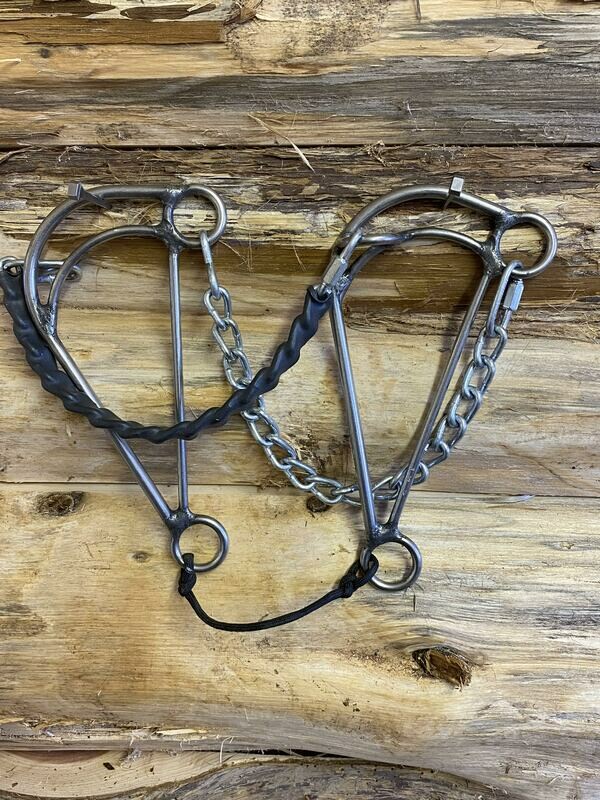 #174C Hackamore