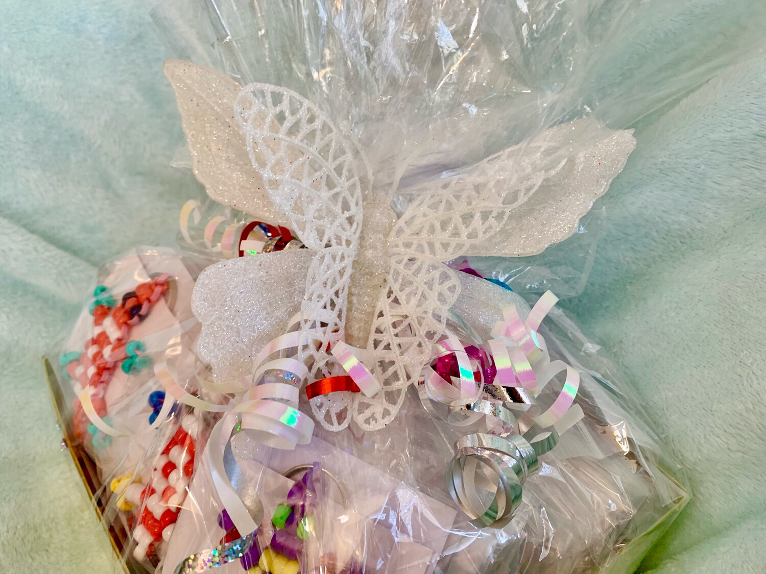 Lucky Lizard Send-A-Smile Basket - Superman Design