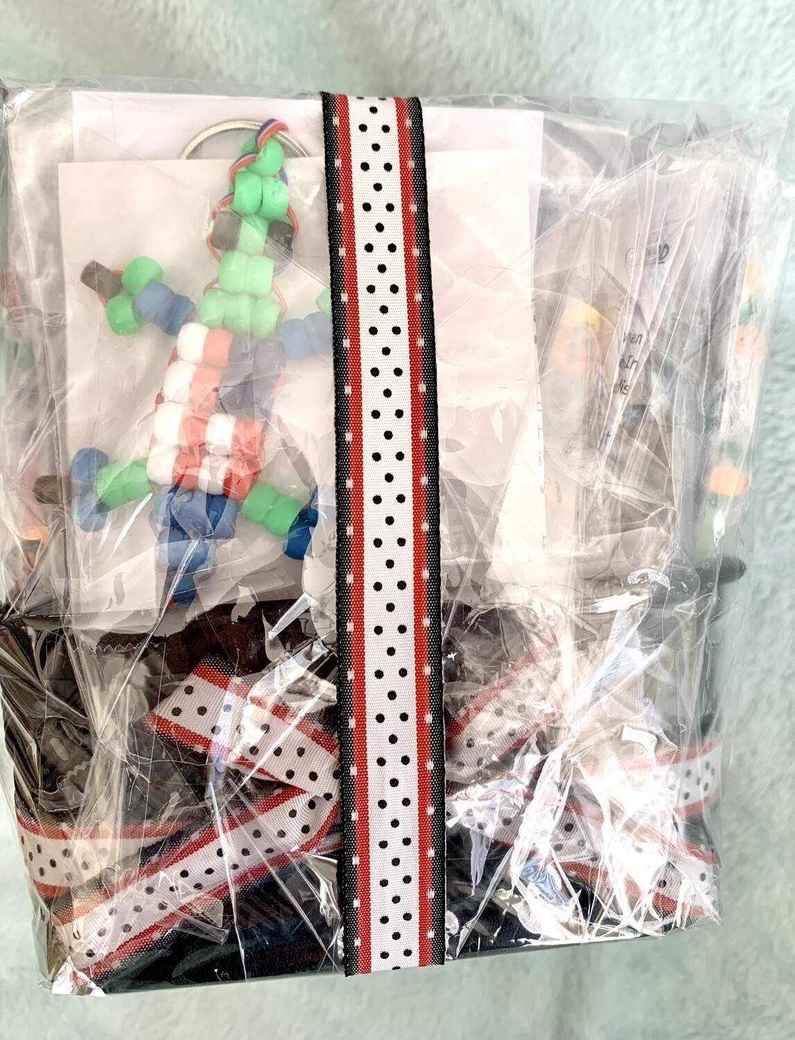 Lucky Lizard Send-A-Smile Project Basket - American Flag Design