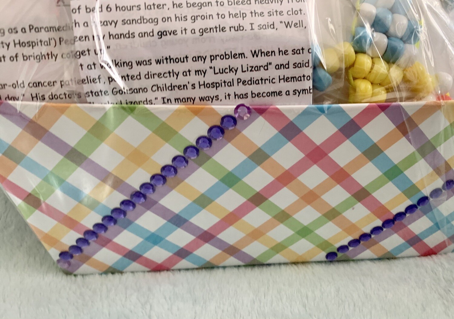 Lucky Lizard Send-A-Smile Basket - Checkerboard Design