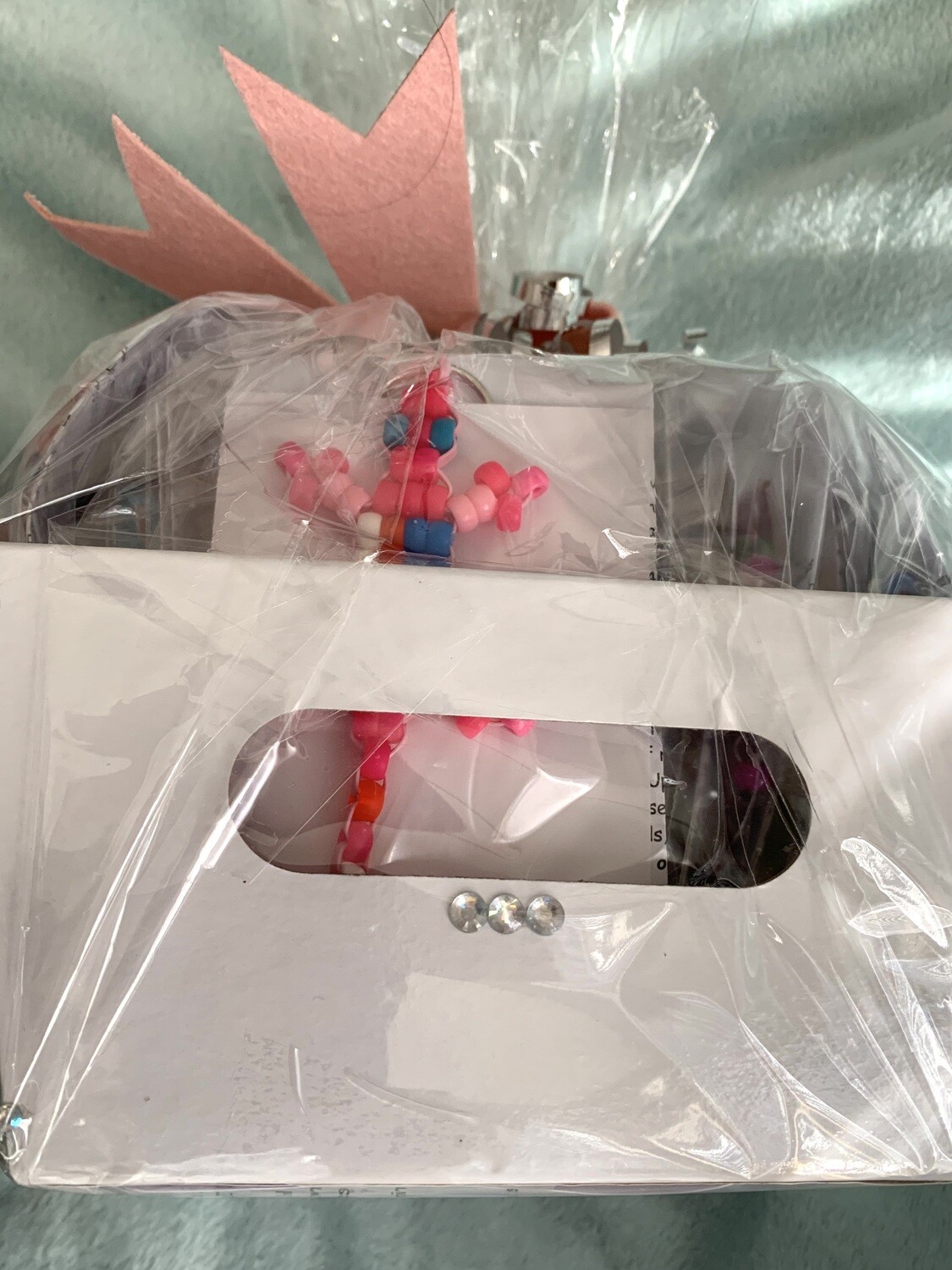 Lucky Lizard Send-A-Smile Basket - American Flag Design