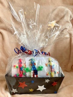 Lucky Lizard Send-a-Smile Basket - American Flag Design