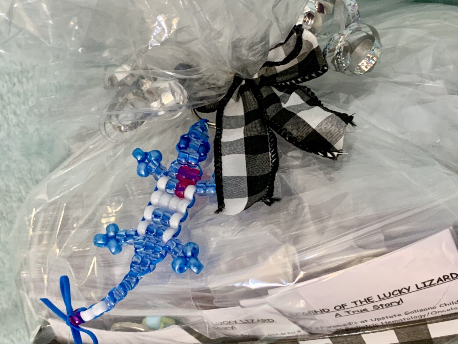 LUCKY LIZARD Send-A-Smile BASKET - Heart of a Hero Design