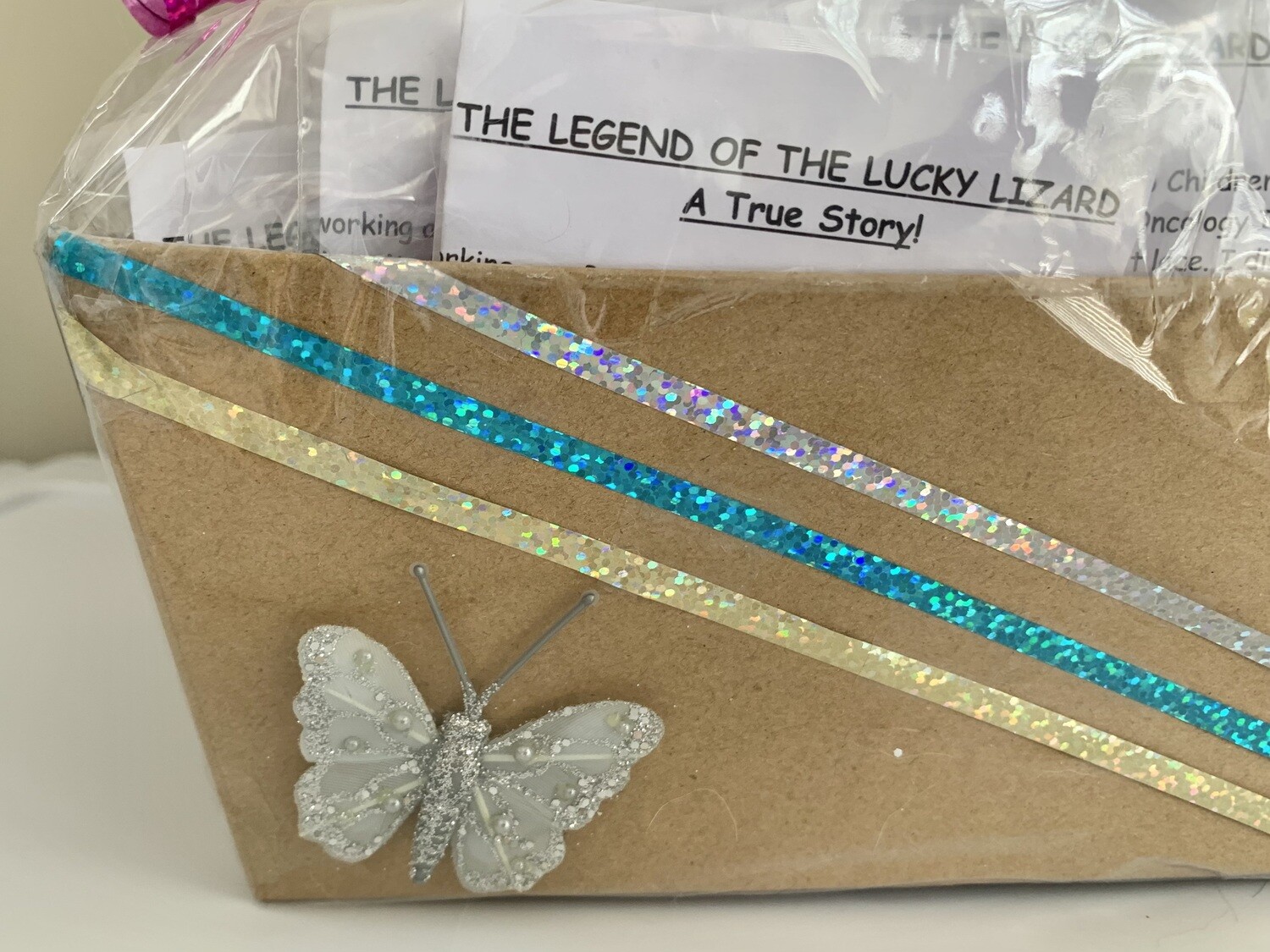 Lucky Lizard Send-A-Smile Basket– Limited Edition Seminar Superwoman Design