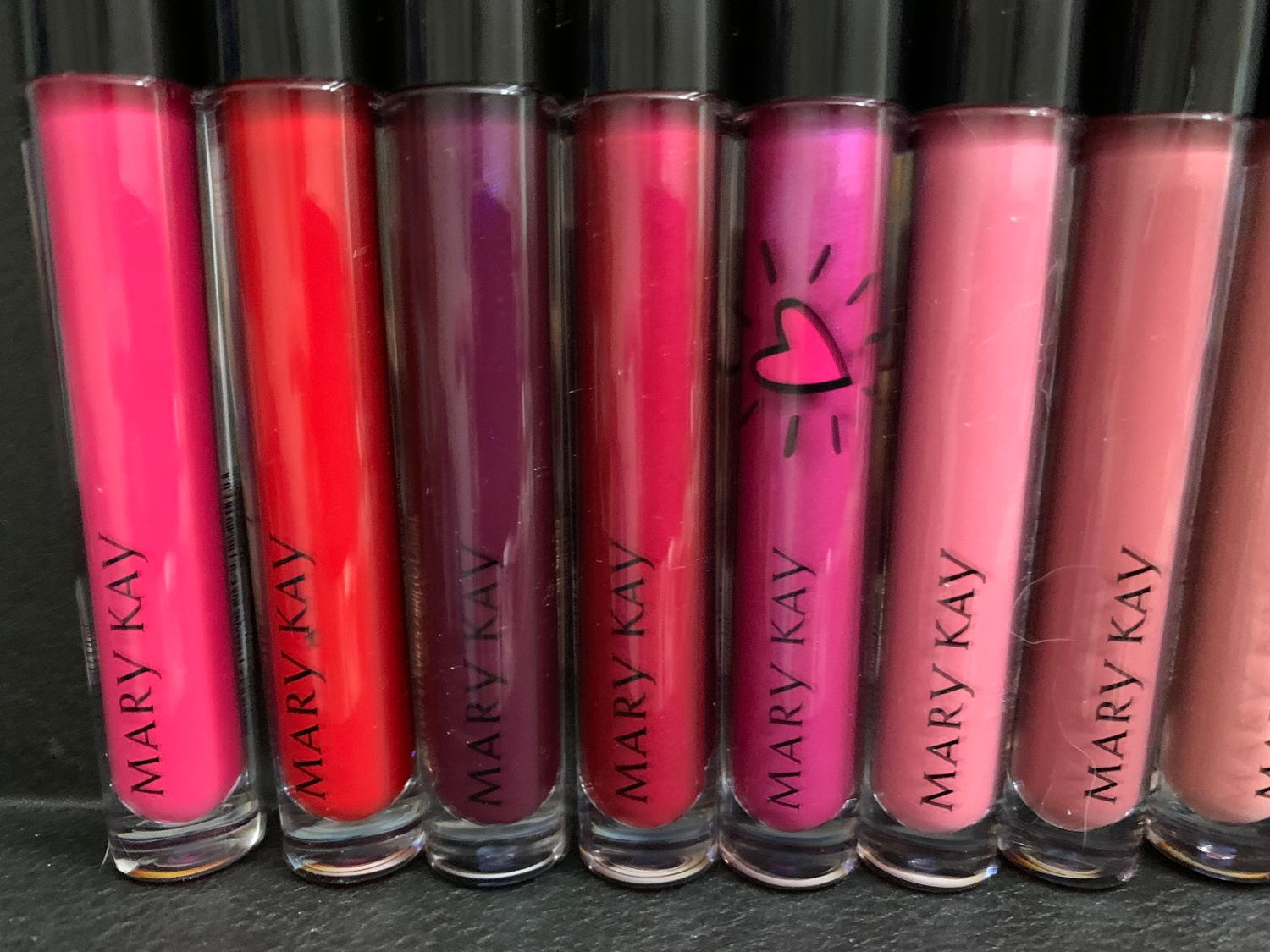 LUCKY LIZARD &amp; A  LIP GLOSS FEATURING LTD ED MARY KAY HOPEFUL LILAC