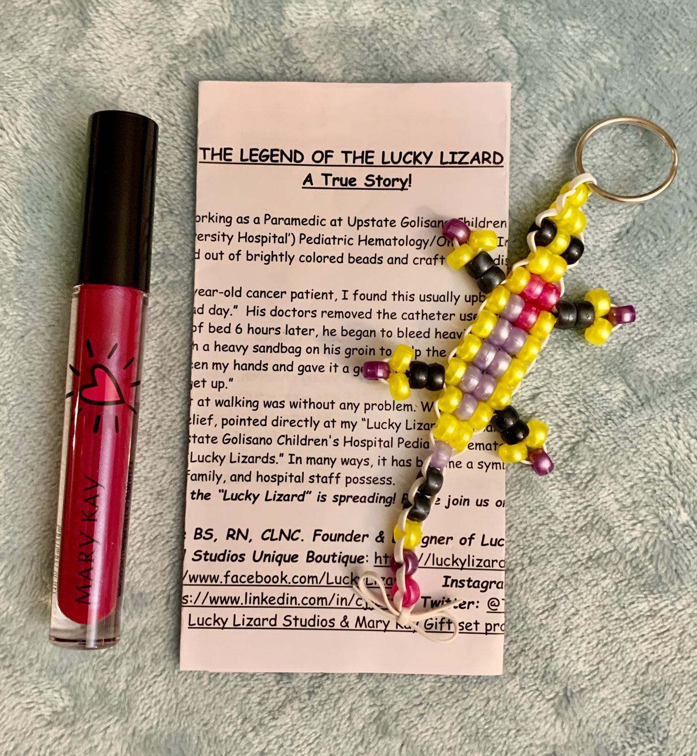 LUCKY LIZARD &amp; A  LIP GLOSS FEATURING LTD ED MARY KAY HOPEFUL LILAC
