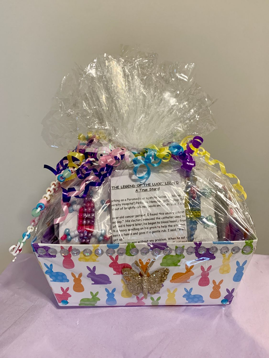 Lucky Lizard Send-A-Smile Project Basket - Love is Love Design