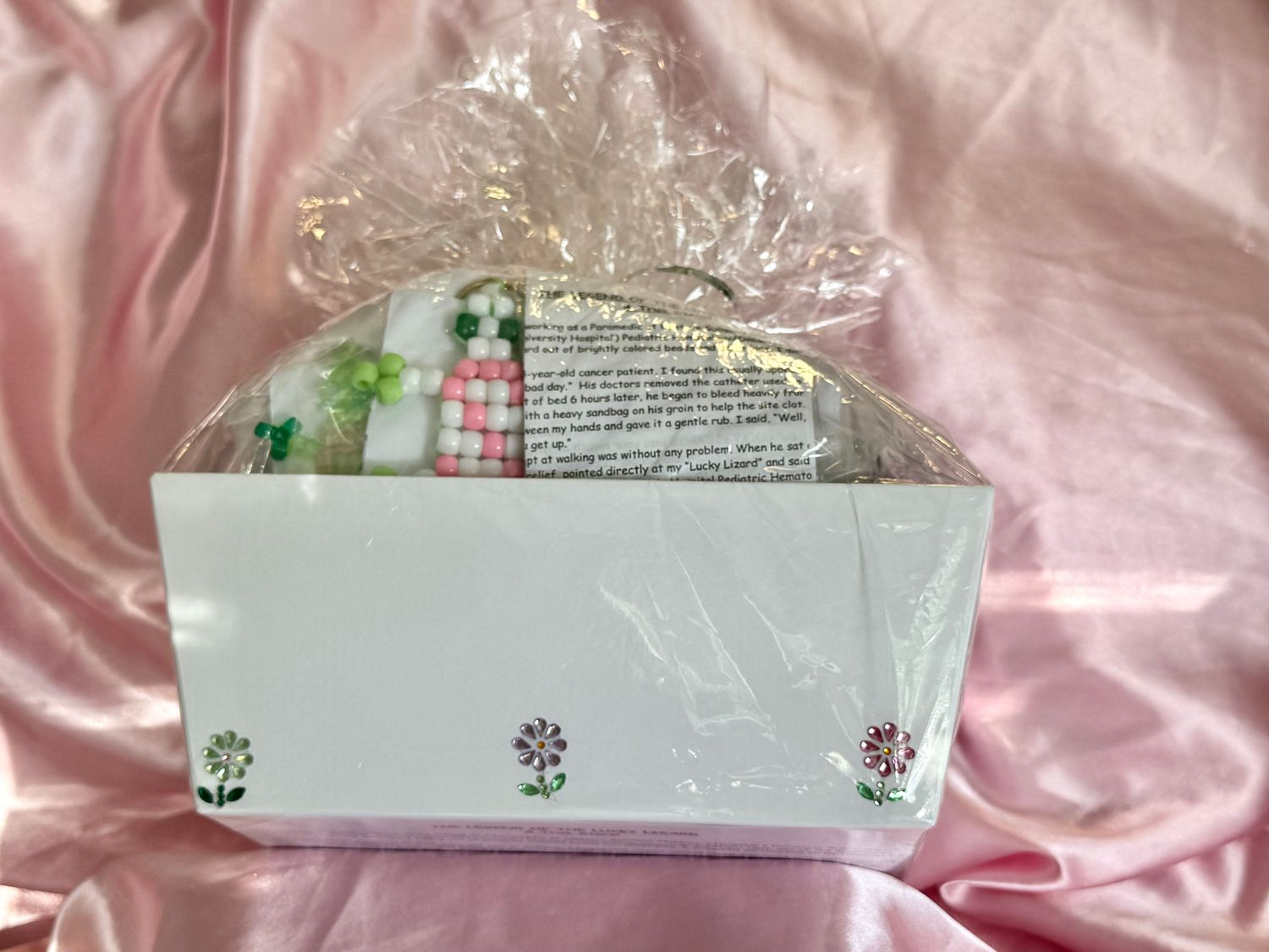 Lucky Lizard Send-a-Smile Basket - Seminar Superwoman Design