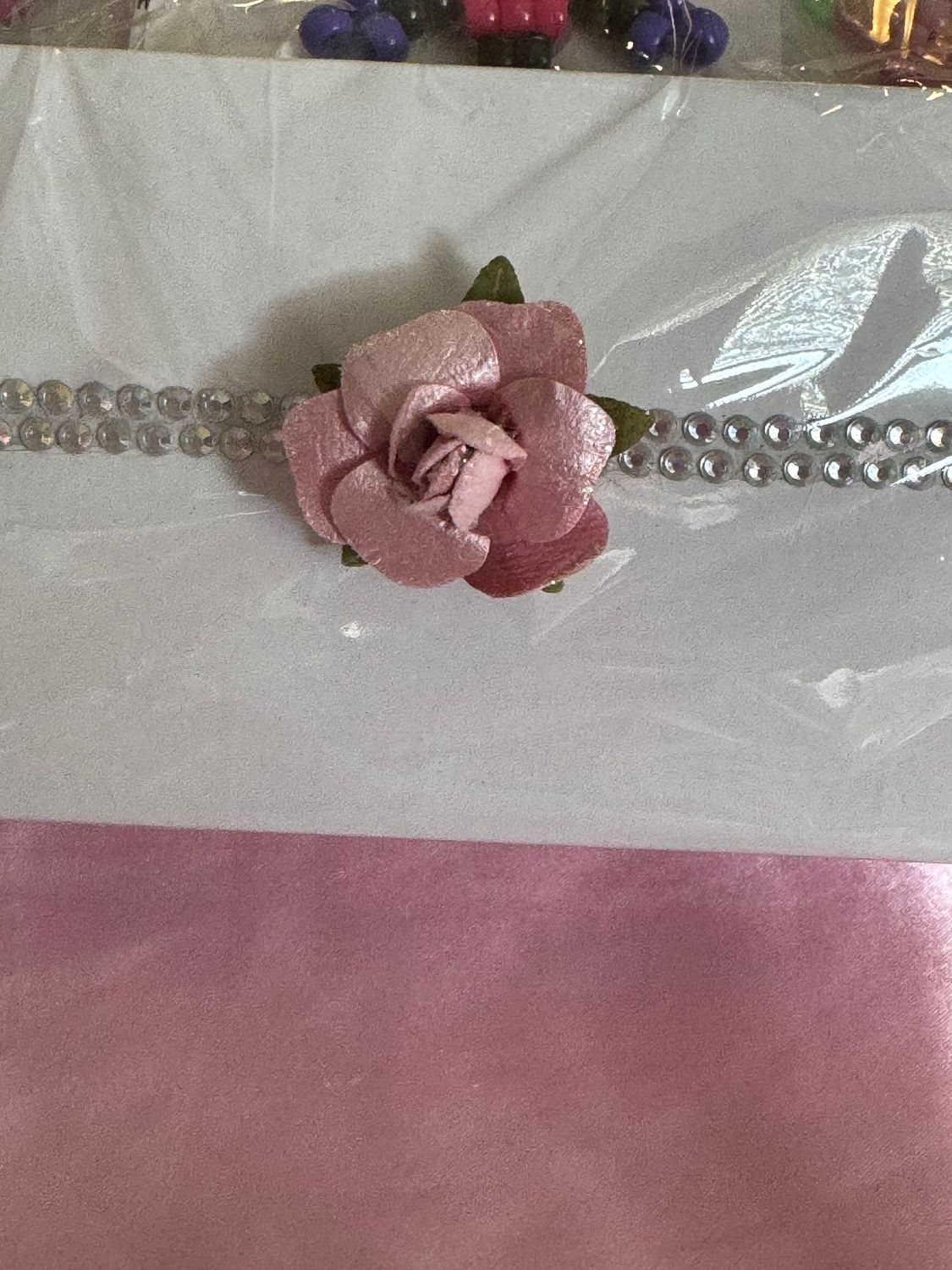 Lucky Lizard Send-a-Smile Basket - Seminar Superwoman Design