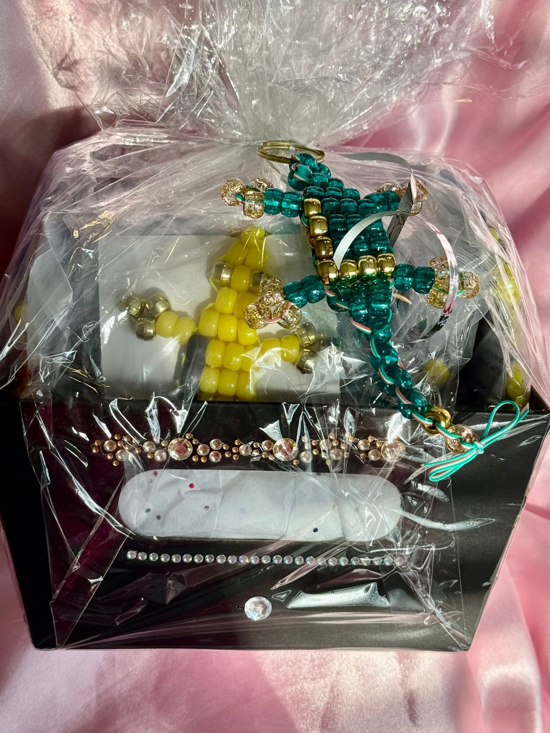 Lucky Lizard Send-A-Smile Basket - Lively Design