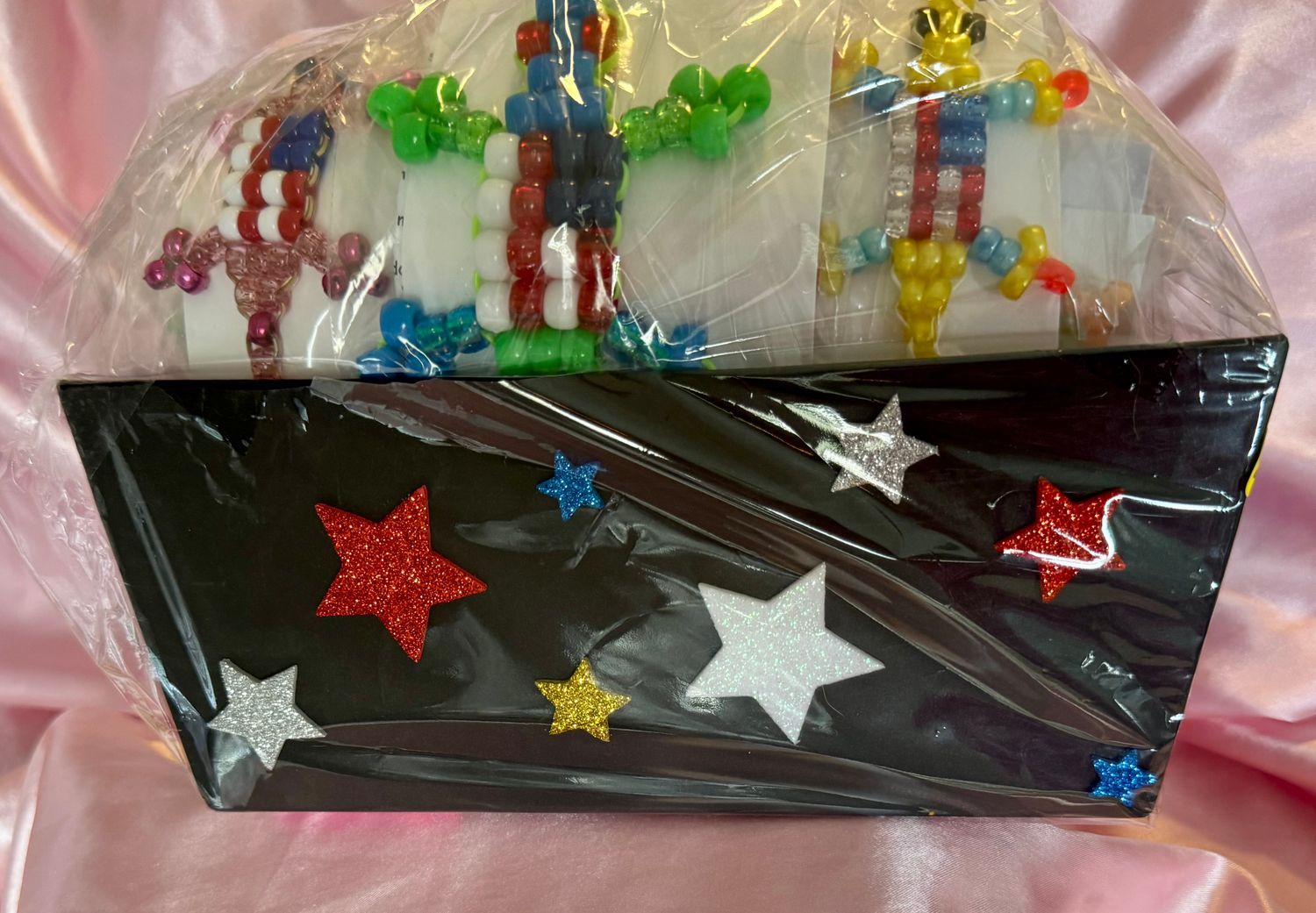 Lucky Lizard Send-a-Smile Basket - American Flag Design