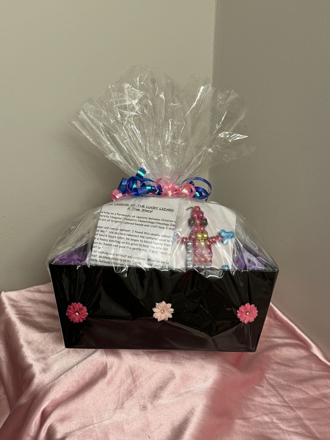 Lucky Lizard Send-A-Smile Basket - Love Is Love Design